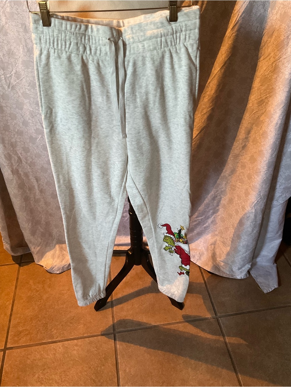 Light Gray Sweatpants with The Grinch Character